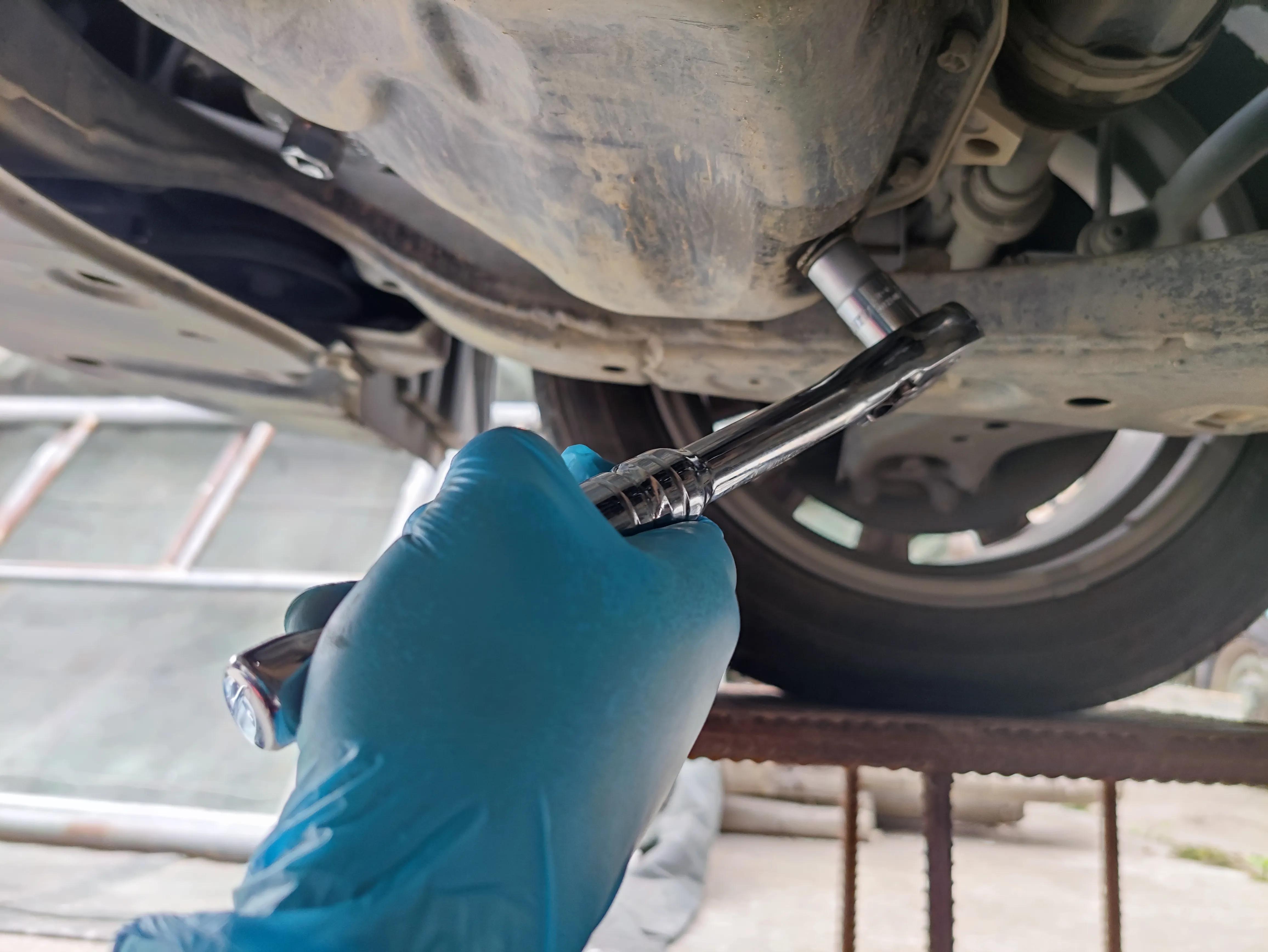 七代凯美瑞自己动手换机油,凯美瑞八代用什么机油