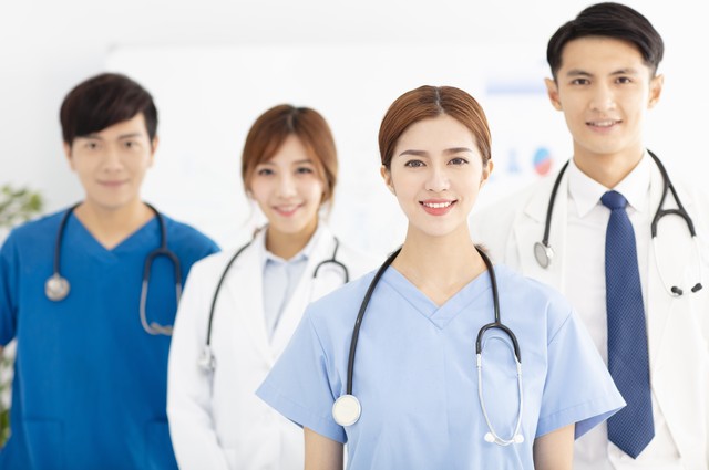 学医选普通211好还是选医学院校好,学医选211综合类大学还是医科大学