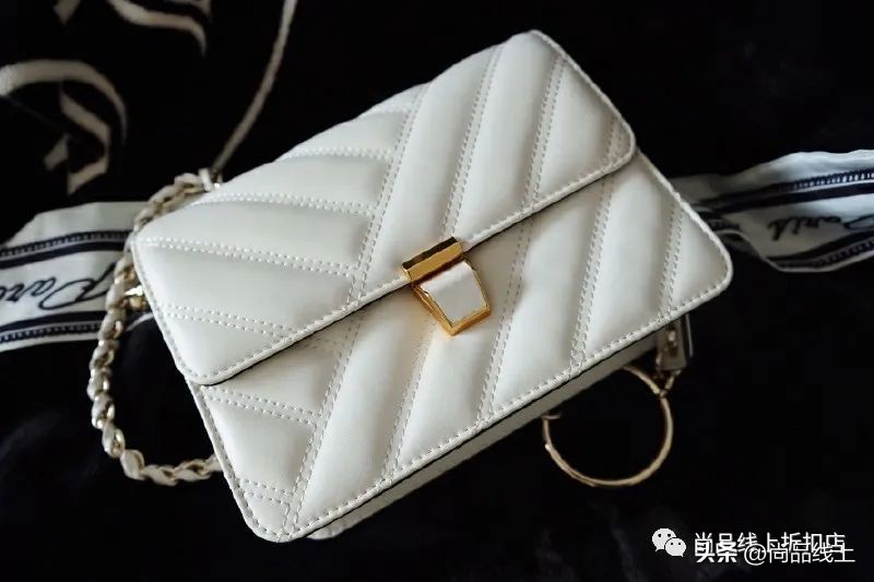 红谷女包轻奢品牌直播,红谷女包包新款2023爆款