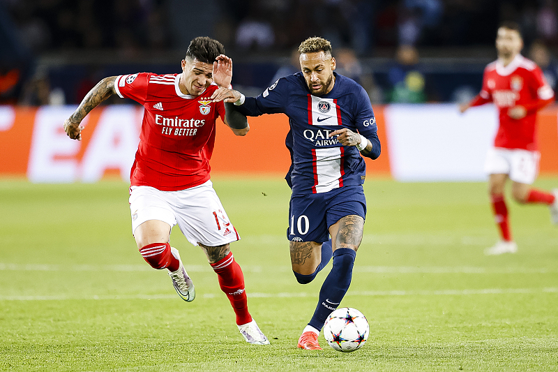 恩佐与梅西欧冠对决结果,梅西对阿尔瓦雷斯和恩佐非常满意