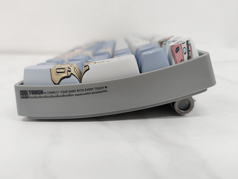 洛斐小翘键盘手感,洛斐小翘手感相似的键盘