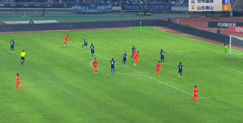 气愤又心酸！裁判无视泰山：2度致命改判，落寞中超贵族声嘶力竭