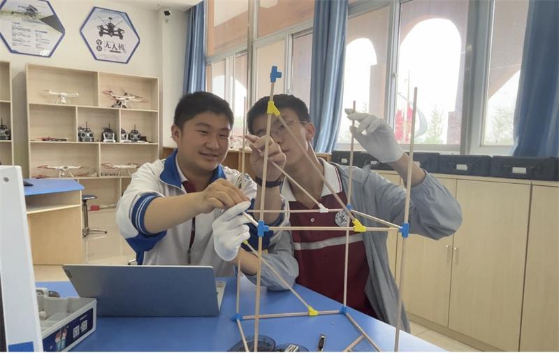 挑战赛包揽前三名！*安泰**实验中学学子将代表我省出征国赛