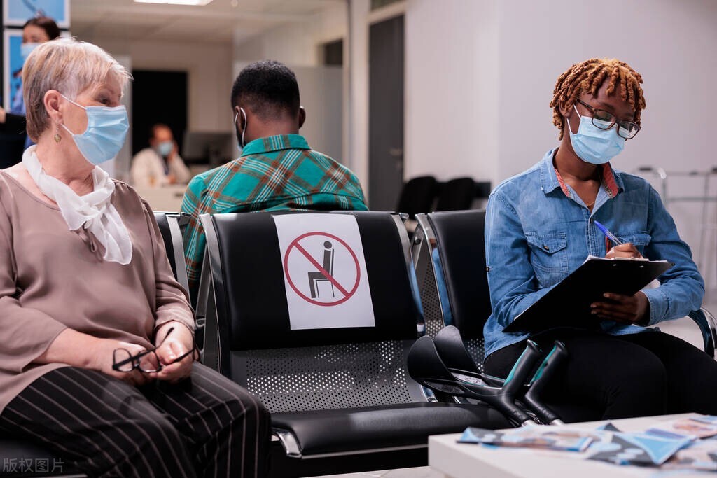 美国新毒王XBB蔓延，已传入上海，全国至少3地中招，专家紧急回应