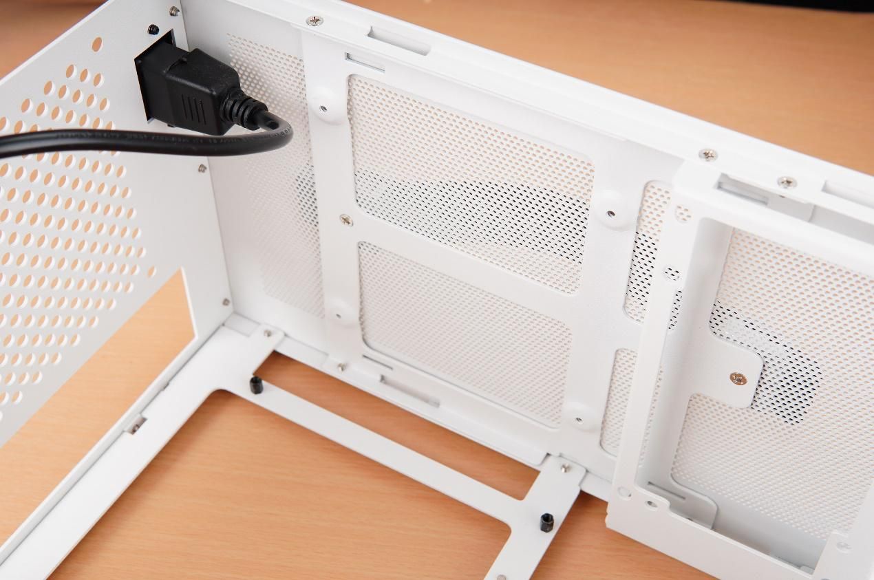 itx机箱闪鳞g200装机推荐,闪鳞g200机箱尺寸