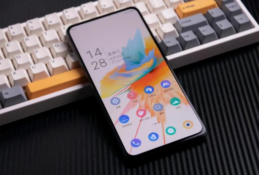 3000到4000的手机哪款值得入手,现在买4000元左右的手机哪个好