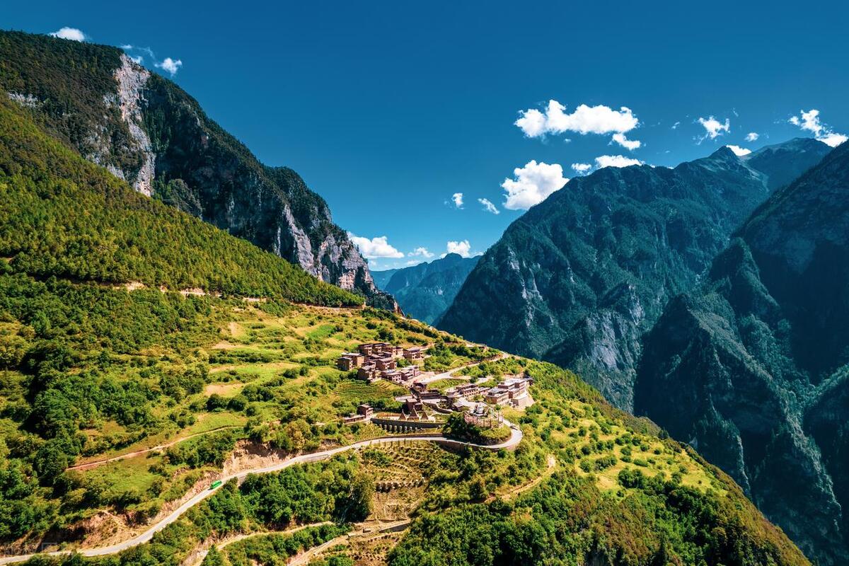 坐火车云南旅游全攻略自由行,旅游云南5天最佳路线自由行