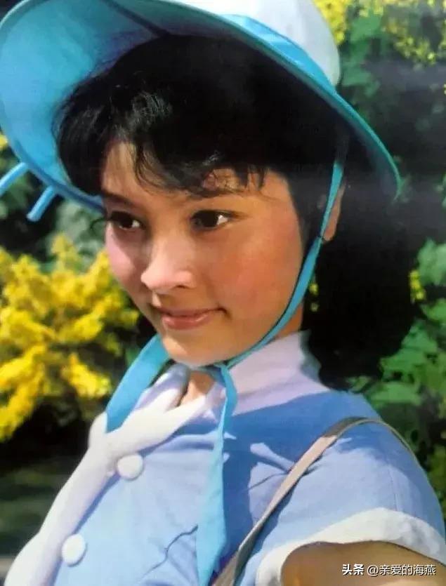 80年代大陆最美的挂历美女,旧挂历最漂亮的美女