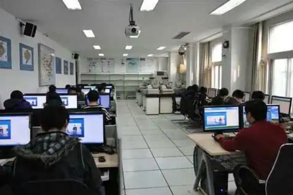 大专学历比较香的专业,选什么专业容易学就业好工资高