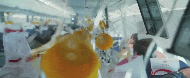 重庆机场飞机起火的是飞往哪里的,重庆机场客机起火原因