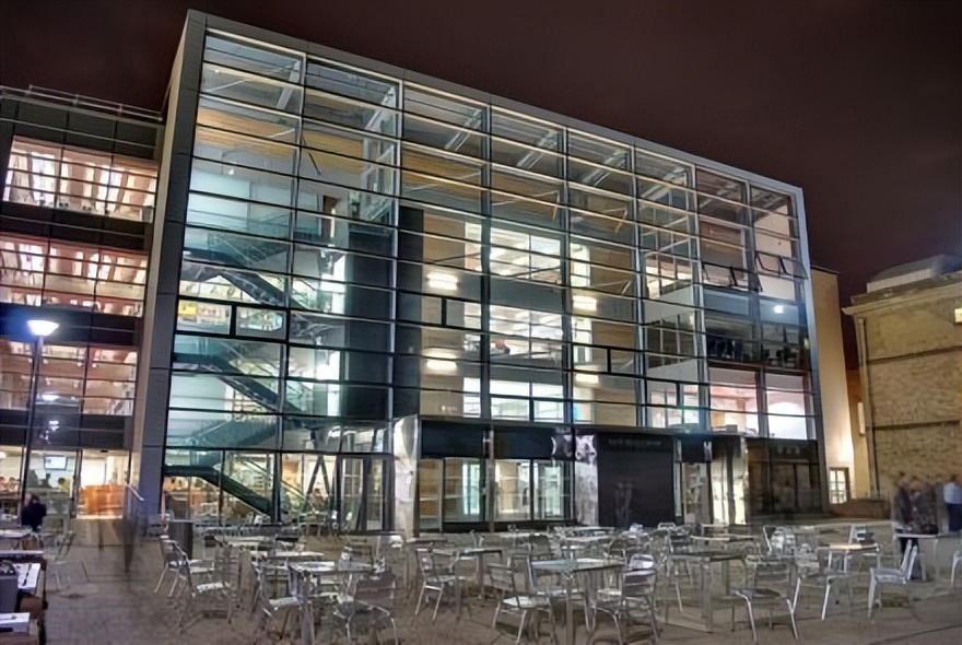 莱斯特大学相当于国内哪个大学,莱斯特大学qs世界大学排名