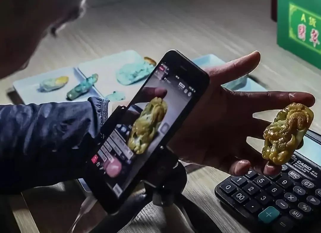 翡翠的水说的是清透度吗,翡翠的水种有哪些