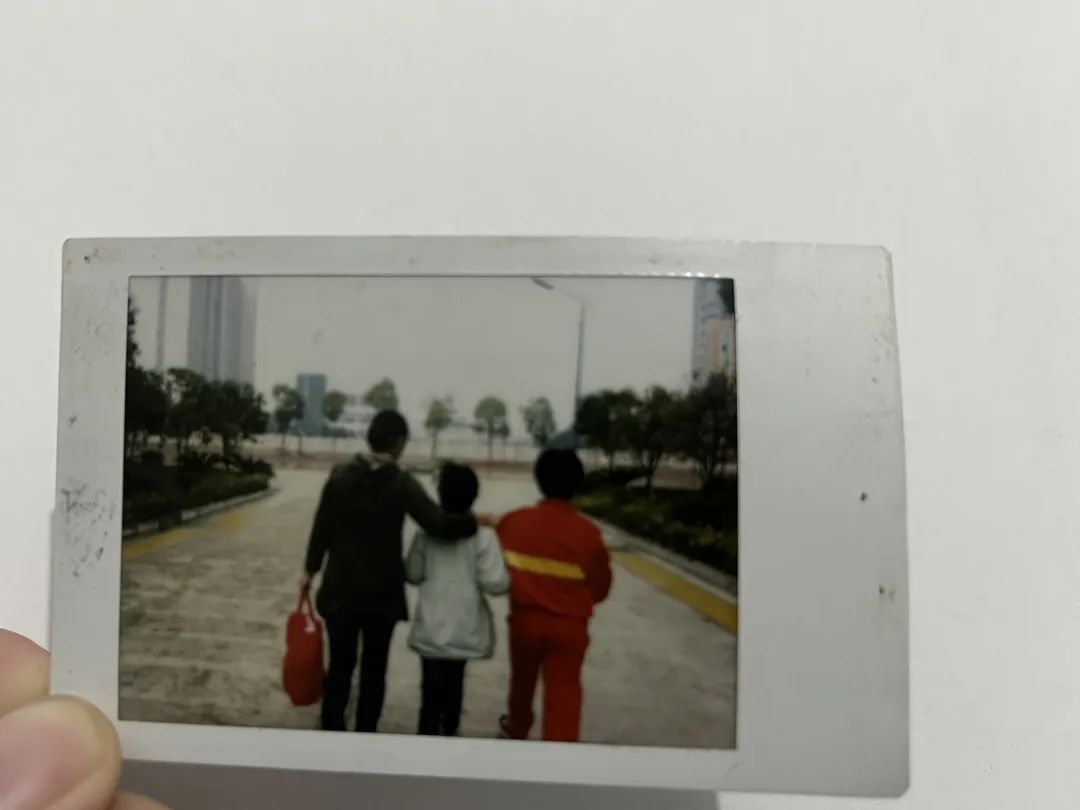 一碗桂林米粉,让我挂念了他一辈子