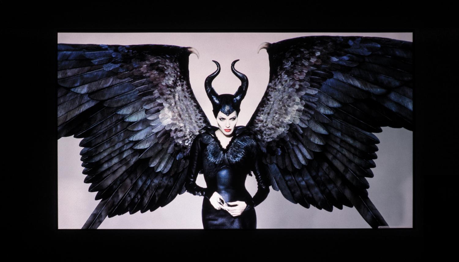 坚果N1pro投影仪评测3d效果,投影仪坚果n1spro开灯投影效果