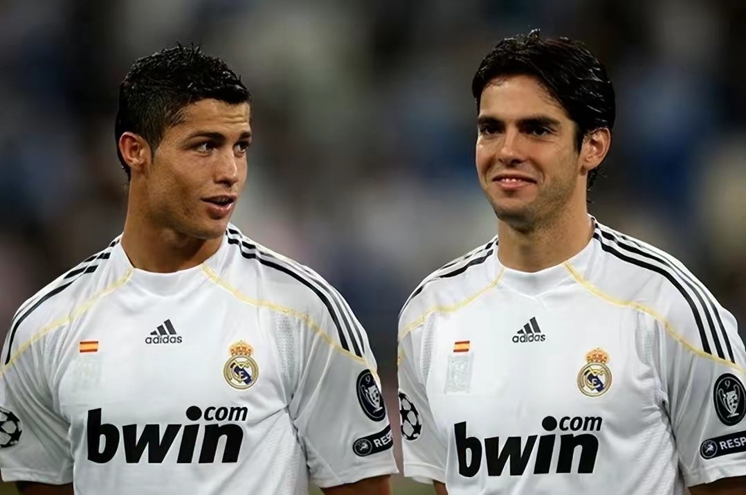 卡卡真的比c罗梅西强吗,卡卡巅峰期能压过梅西和c罗吗