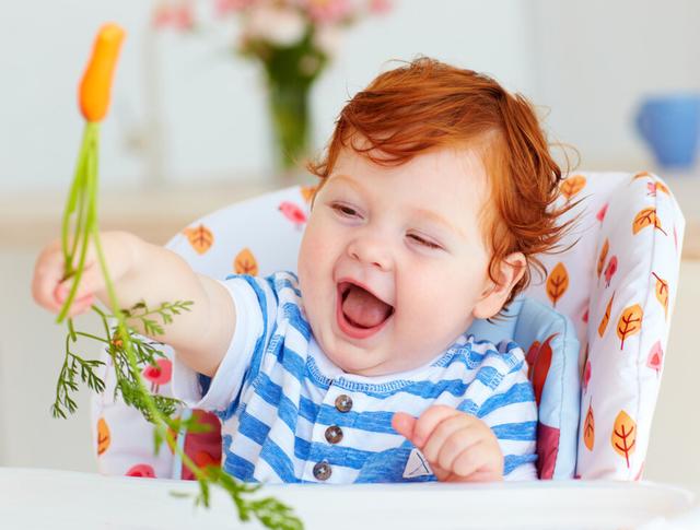 宝宝为什么喜欢吃纸和玩纸,宝宝喜欢吃纸和棉花怎么回事