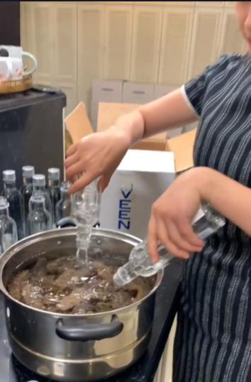 cici888与赌王三太啥关系,cici888是赌王三太的侄女吗