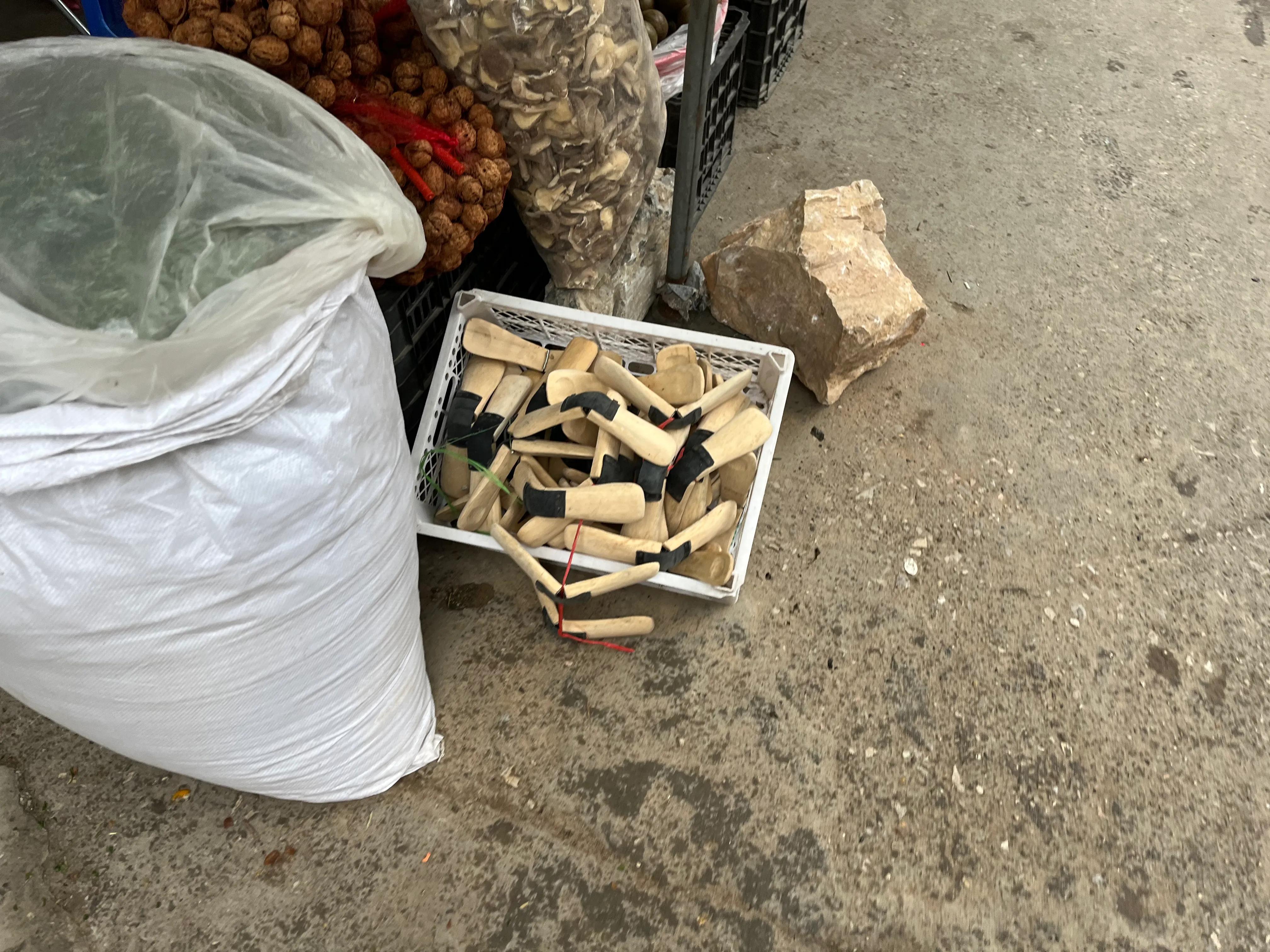 广西乡下特产有哪些,南宁广西特产批发一条街在哪里