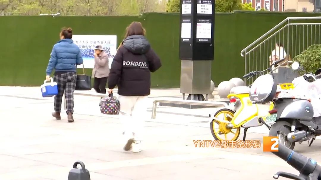 昆明今日迎来降雪图片,昆明迎来降雪高速路