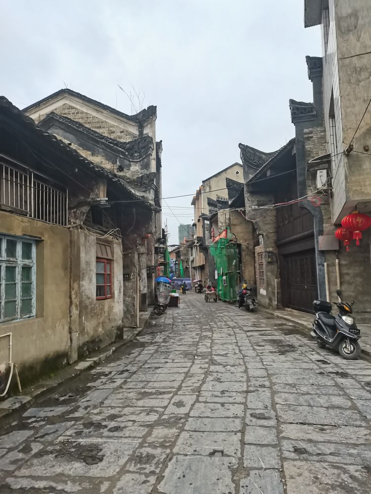 新化向东街花灯,新化向东街米粉