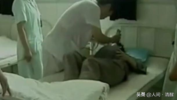 重庆一男子意外怀孕医生剖腹产,男子肚子疼去医院检查却生了个娃