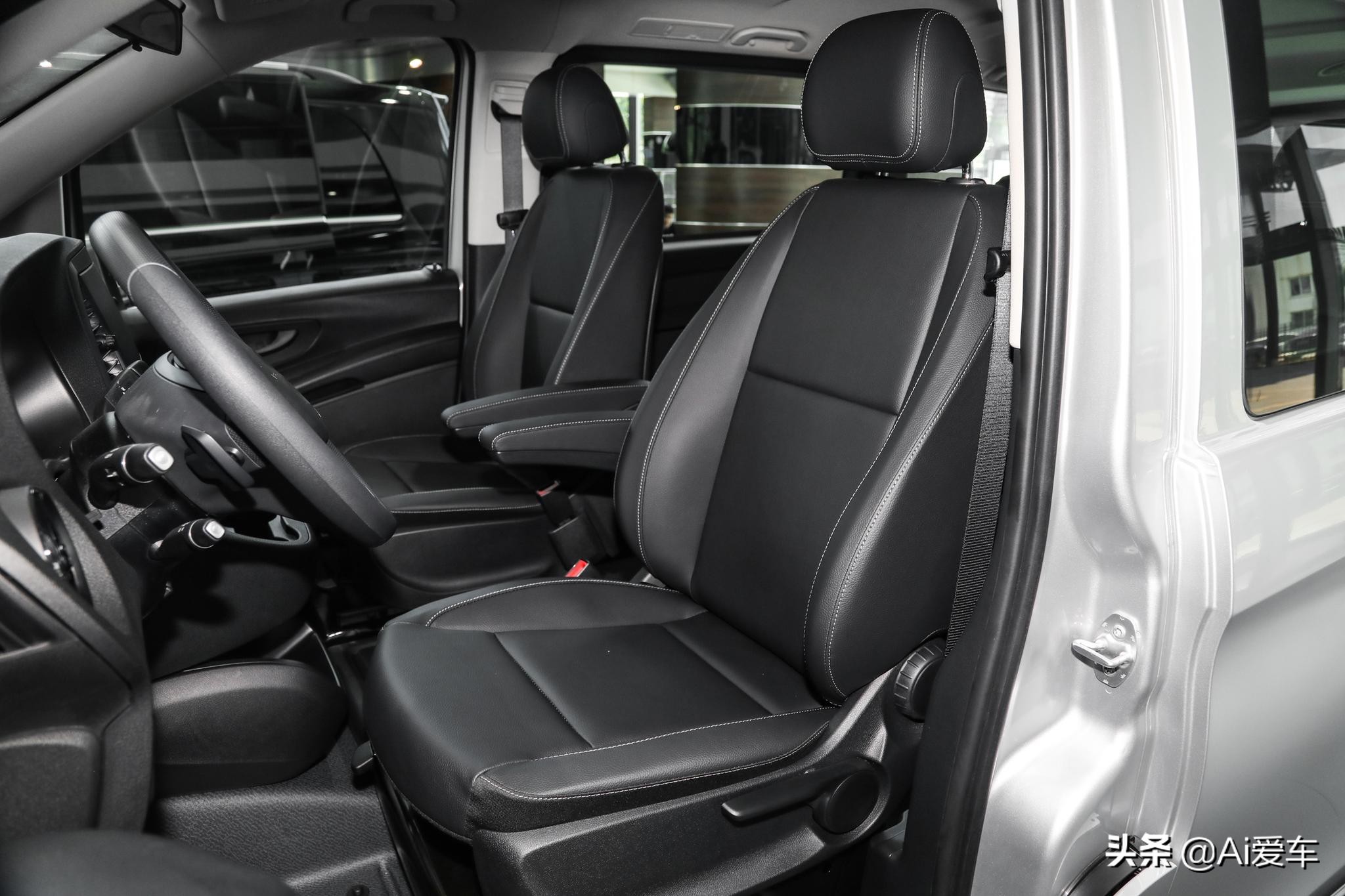 奔驰威霆全部车型图片,奔驰威霆2010款2.5手自一体精英版