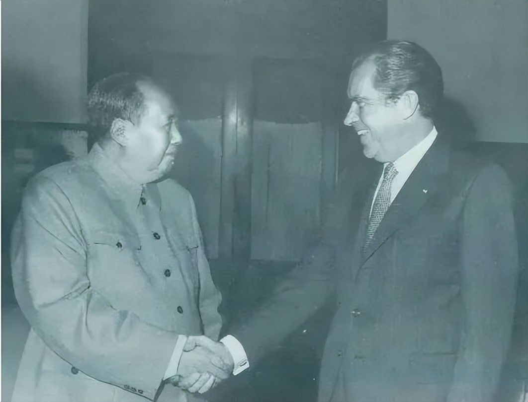 129年了，今天，一起缅怀伟人毛*东泽**！