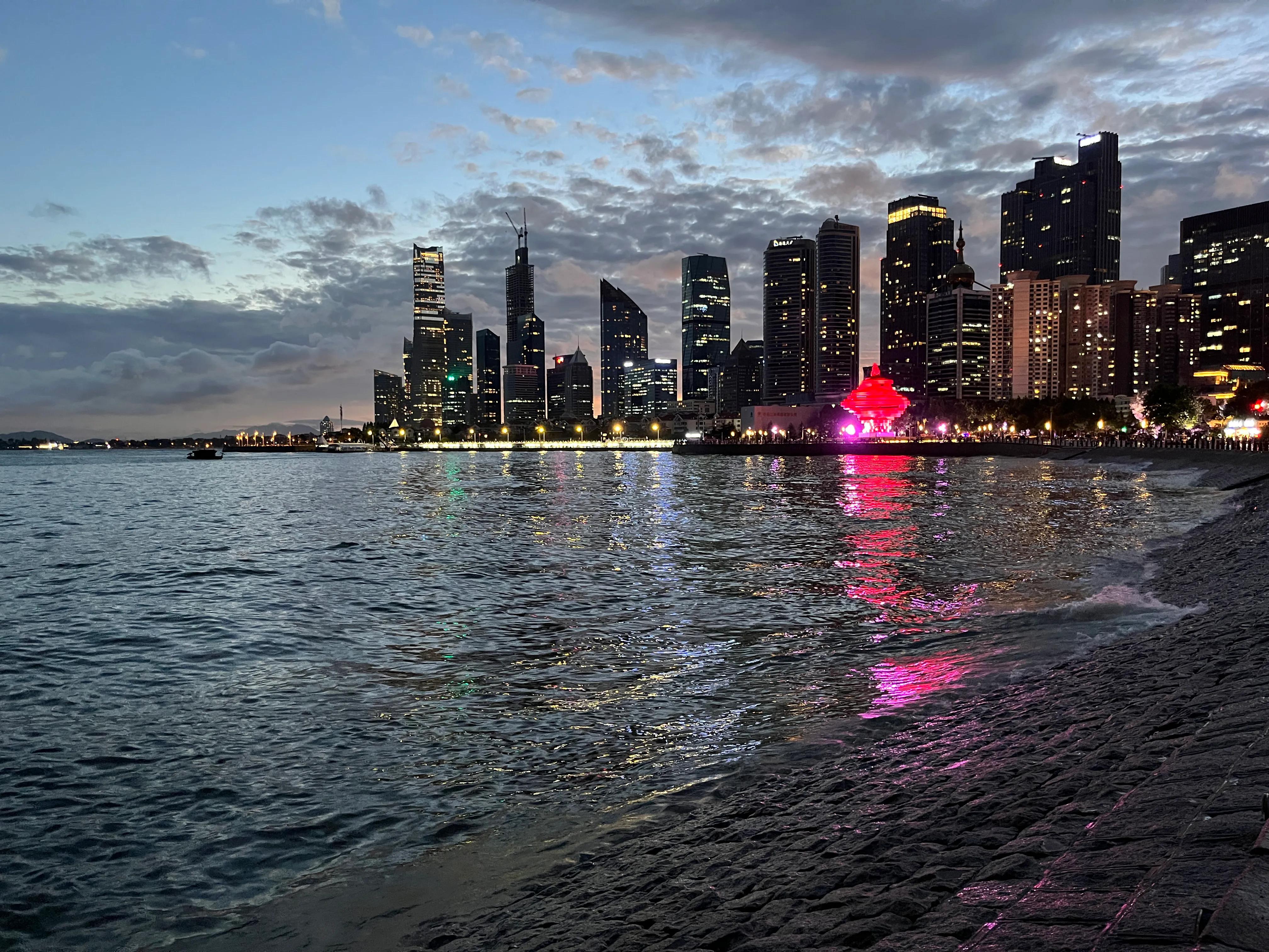 青岛市南区一星期旅游攻略,青岛红瓦绿树碧海蓝天