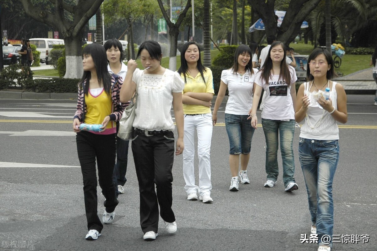 在电子厂打工的人生,在万人工厂附近做什么生意