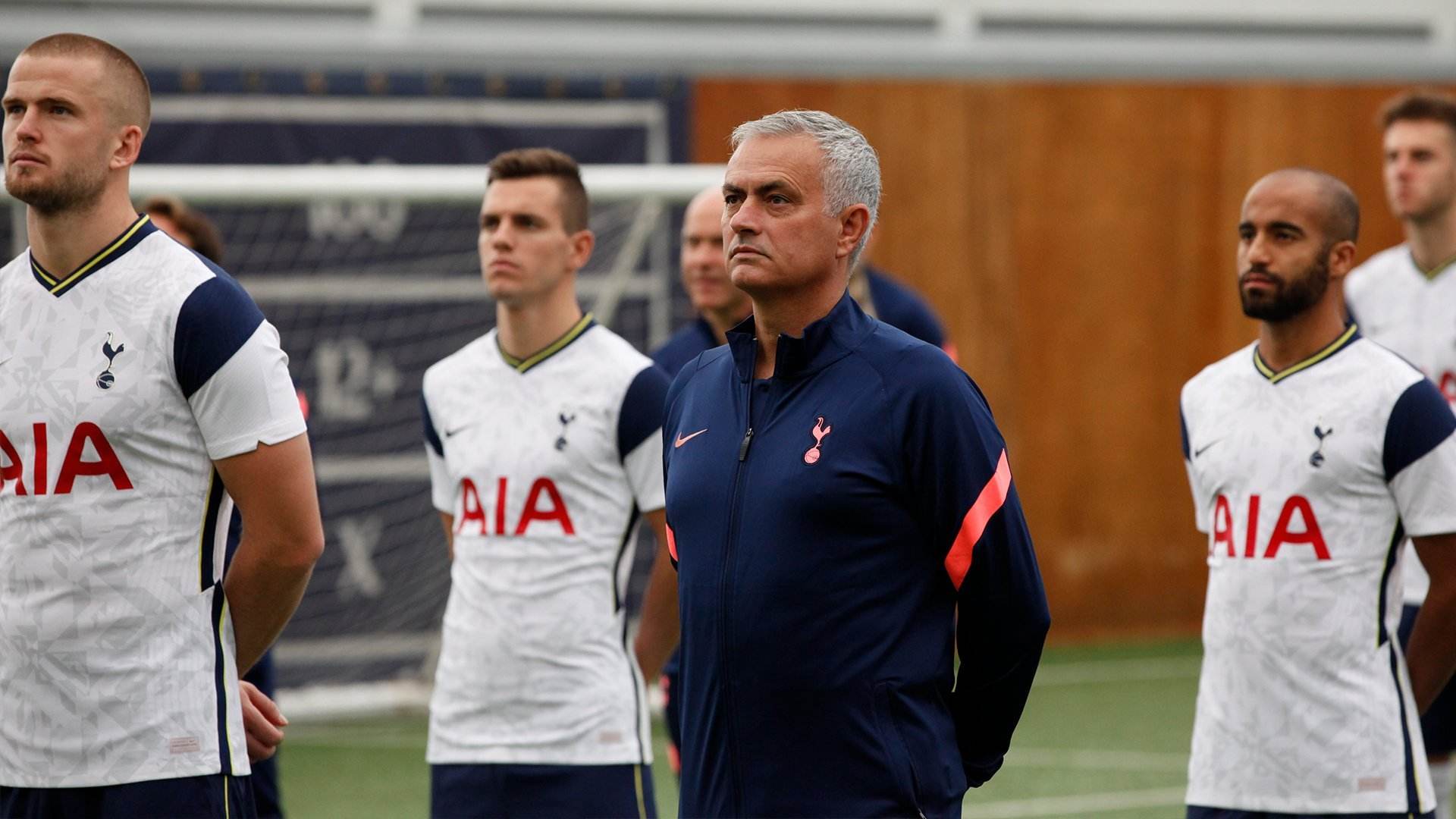 穆里尼奥庆祝罗马夺冠动情落泪,穆里尼奥落泪斯内德