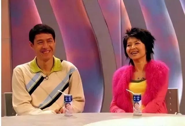 甘萍嫁给哪个球星,甘萍与黎兵现居成都吗