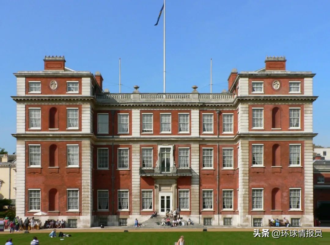 法国和英国是由谁分裂出来的,法国殖民地法共体