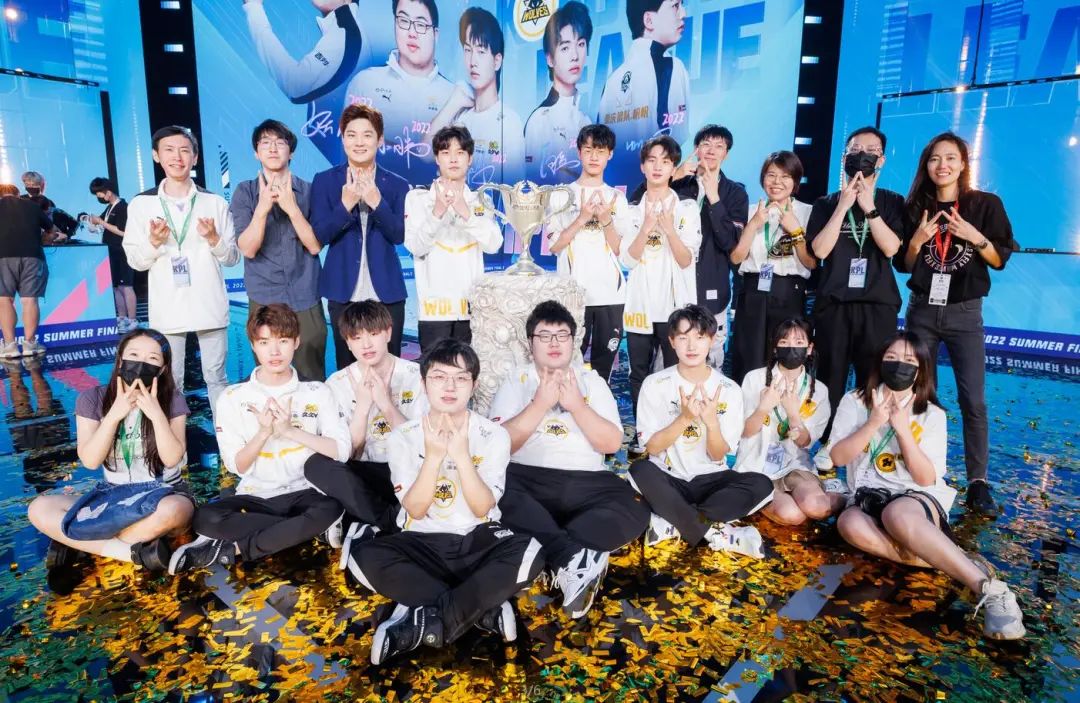 藤菲菲,滕菲菲狼队演讲