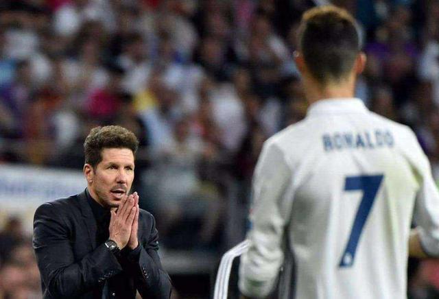 尘封的体坛记忆,足坛21世纪历年标王