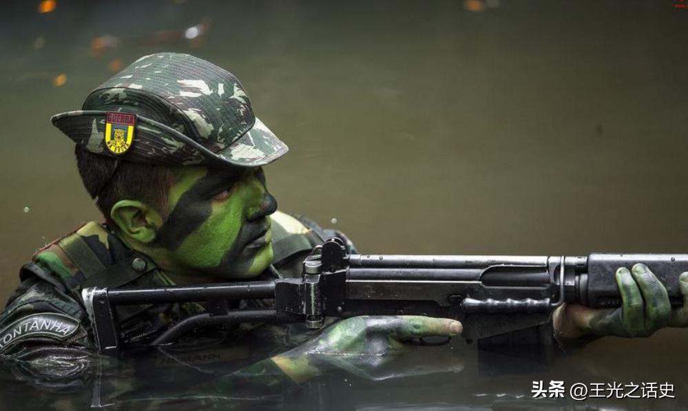 除了踢球就是守门,除了踢足球我还能干什么