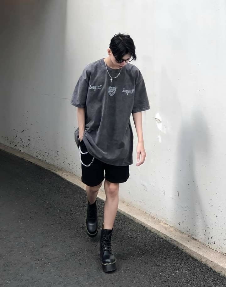 t恤牛仔裤怎么穿才不普通,t恤牛仔裤怎么穿才好看