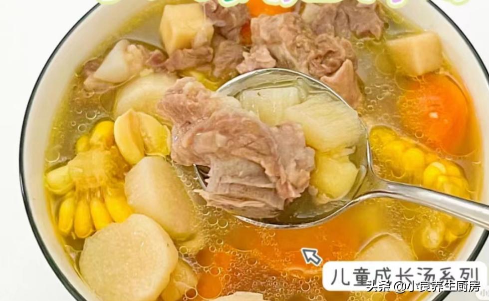 夏季汤品鸭汤,什么鸭汤好喝又有营养夏天