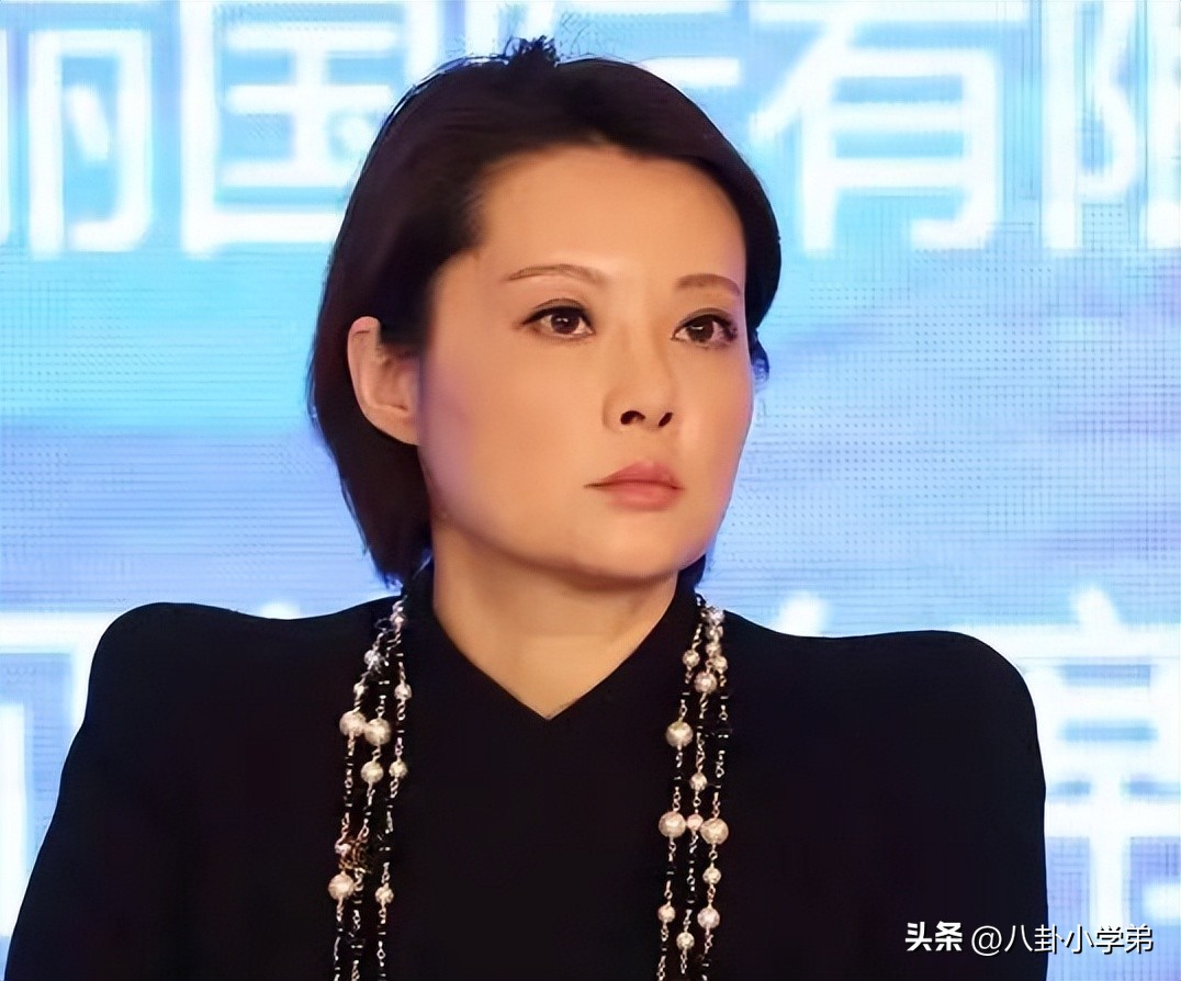 曾经美丽的容颜如今变成了老太太,曾经貌美如花现在变成大妈
