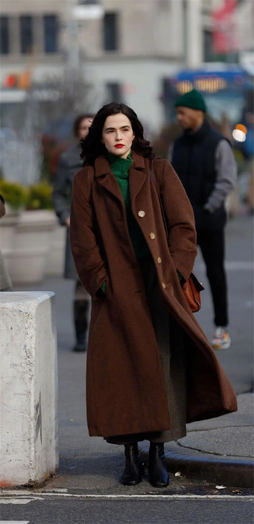 不同肤色的人怎么选择适合的颜色,不同肤色该怎么选棕色