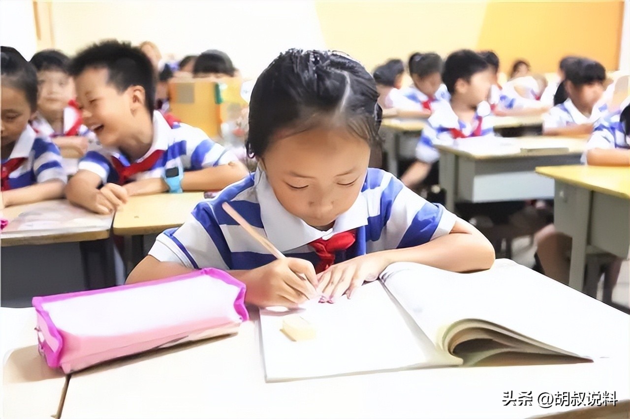 00后广东女孩直言懒得考清华北大,16岁女孩扬言懒得考北大