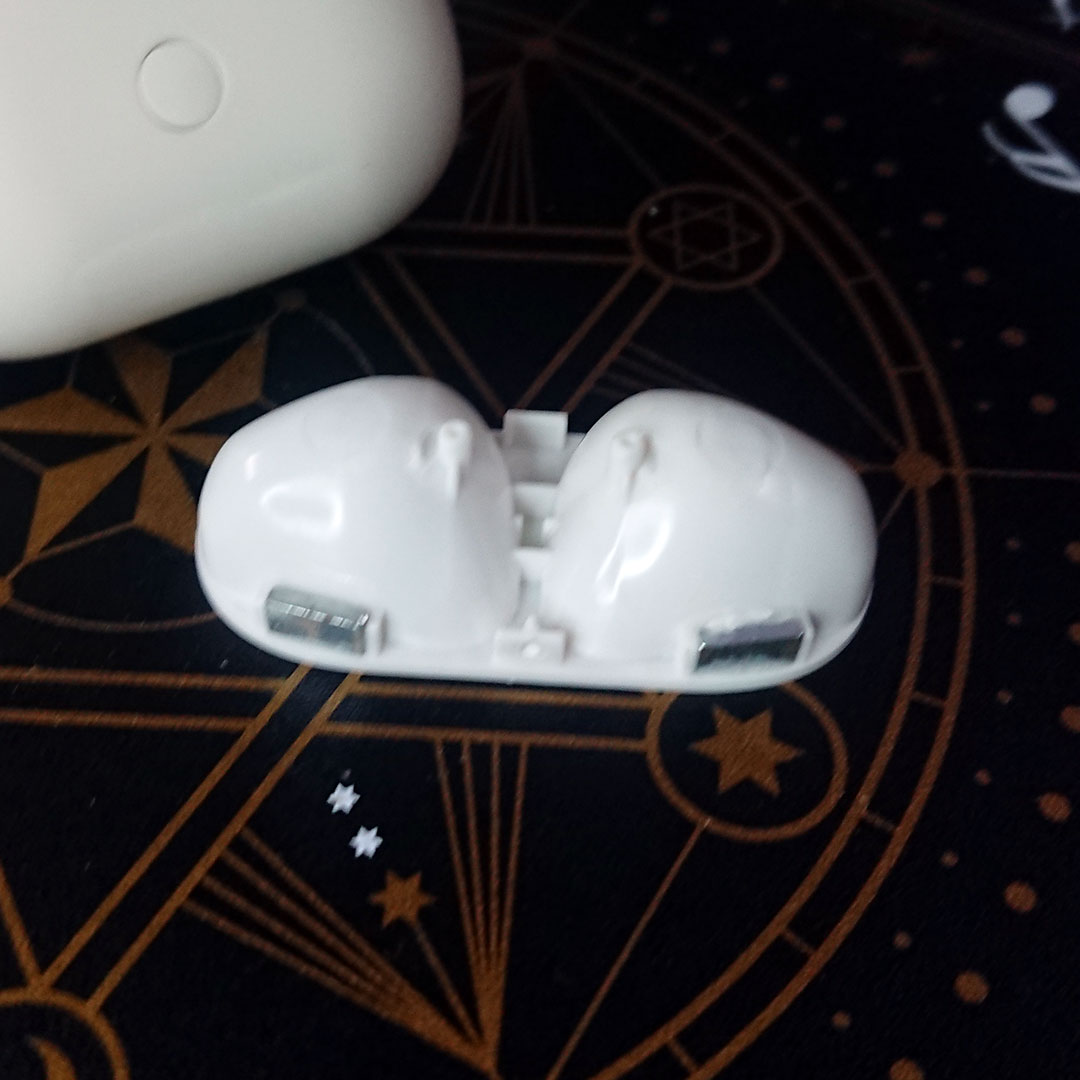 山寨蓝牙耳机拆解对比,拆开山寨蓝牙耳机