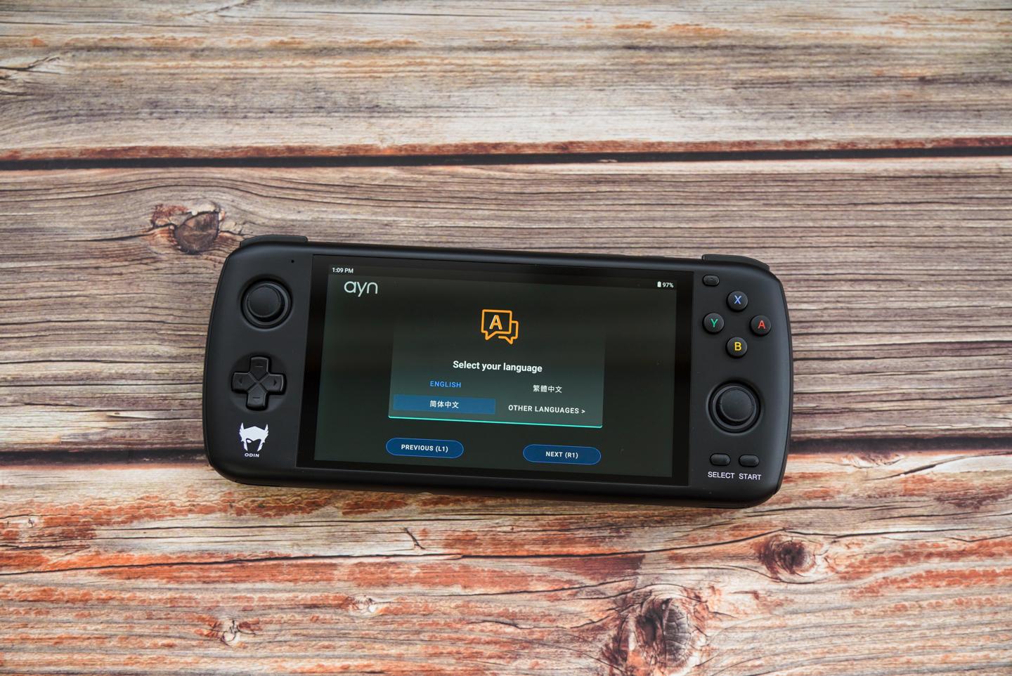 ayaneo安卓掌机评测,aynodin奥丁安卓游戏机测评