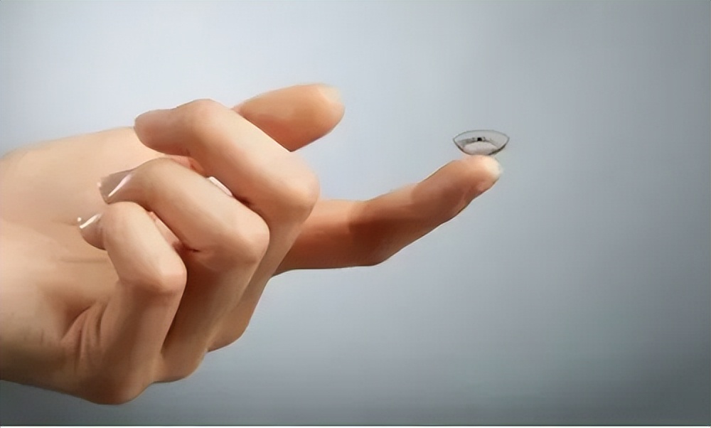 戴隐形眼镜度数会加深多少,隐形眼镜是否会加深眼睛度数