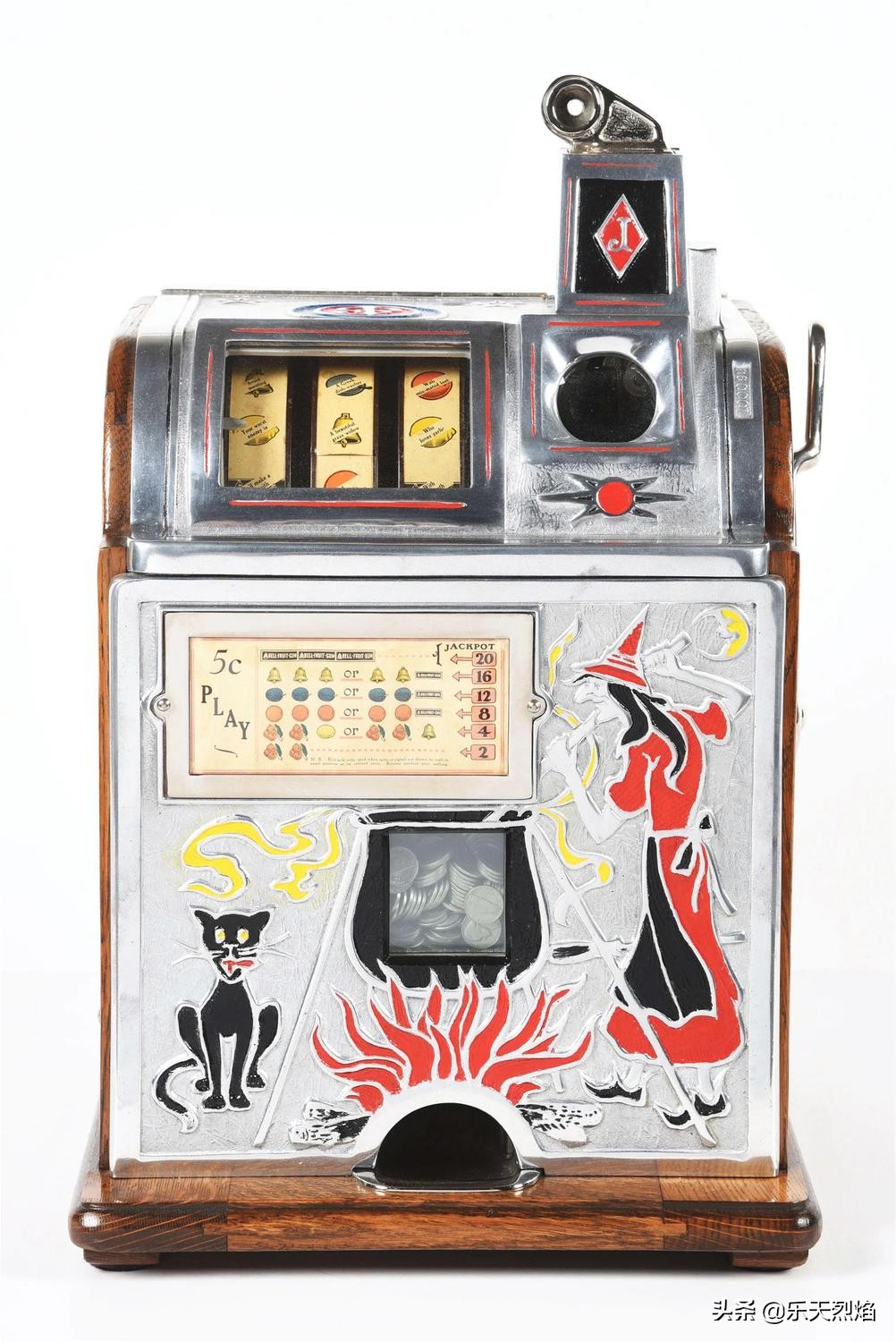 1895年——查理·费发明第一台商业老*机虎**