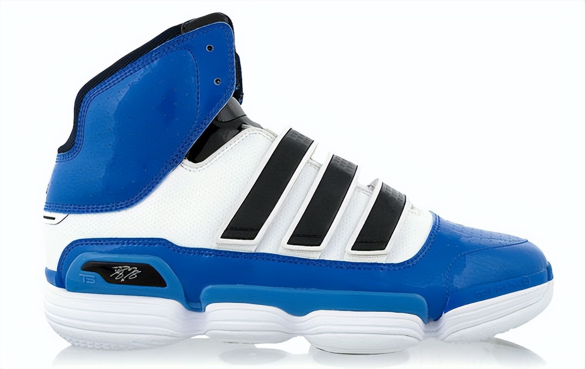 德怀特霍华德奥兰多,阿迪达斯霍华德历代篮球鞋图片