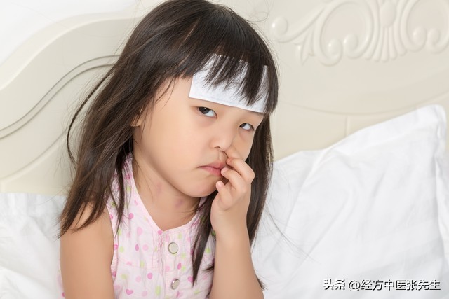 孩子夏天感冒鼻塞流鼻涕怎么办,夏天孩子吹空调流鼻涕鼻塞喝啥药