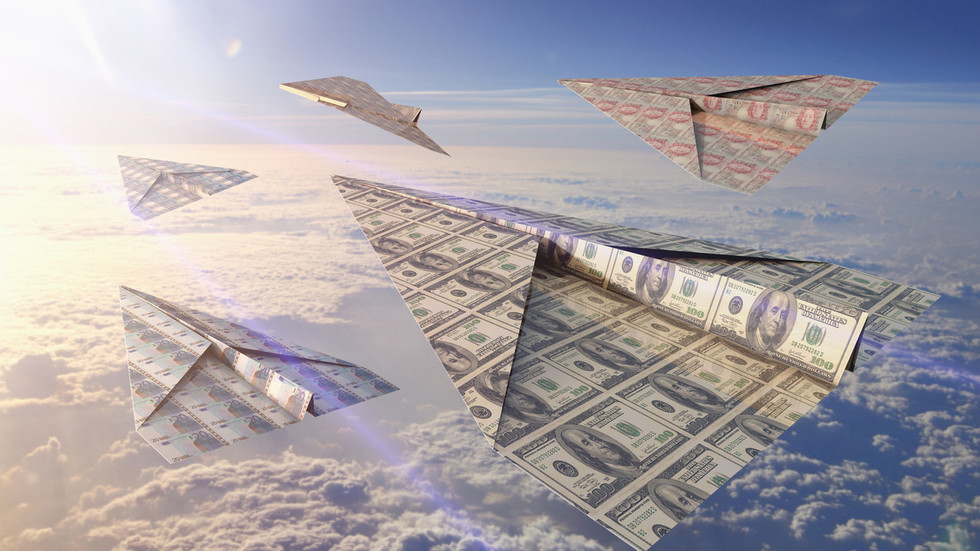 美国半年印钞6万亿美元,为什么美国大量印钞而美元不贬值