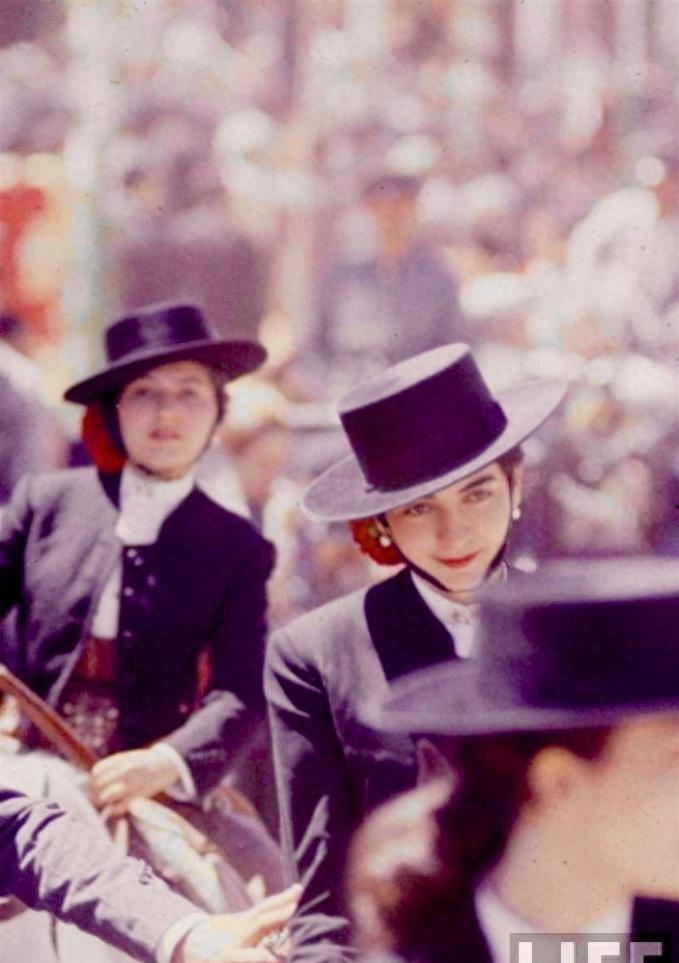 日军日记：*安妇慰**不服从管教，我很愤怒，用*刀刺**插入她的*体下**