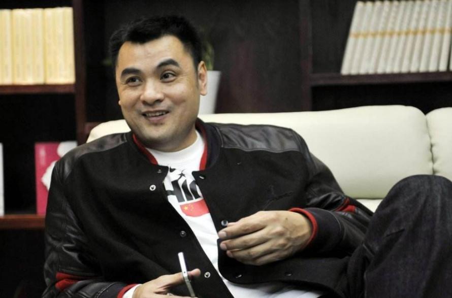 篮球巨星姚明现在的年龄有多大了,姚明为什么退役六年才入选名人堂