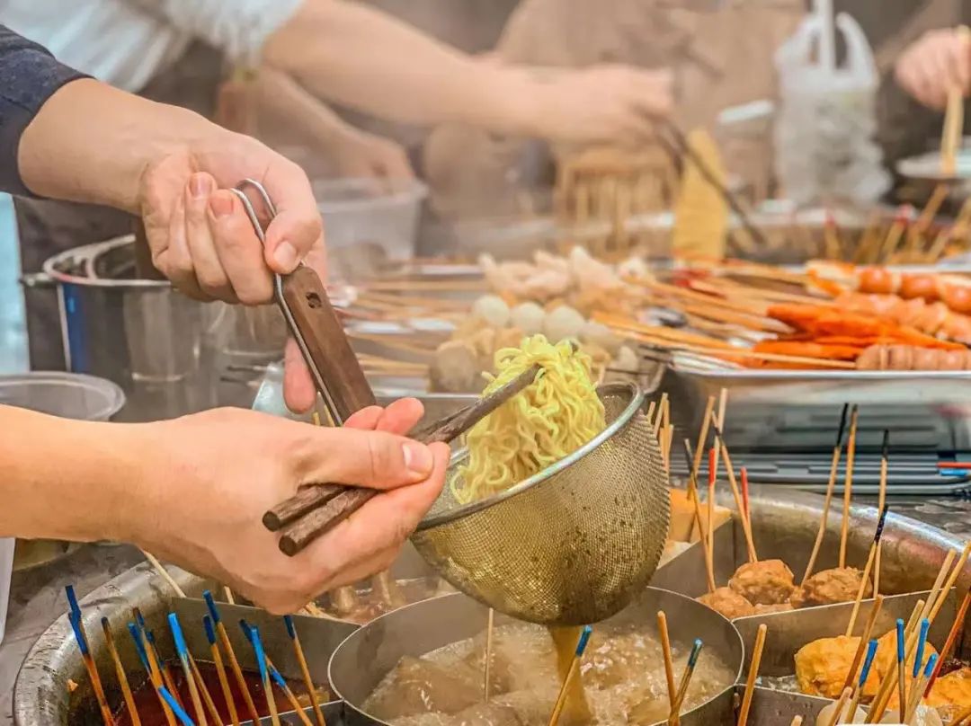 新派麻辣烫加盟店多少钱,新派麻辣烫锦绣分店